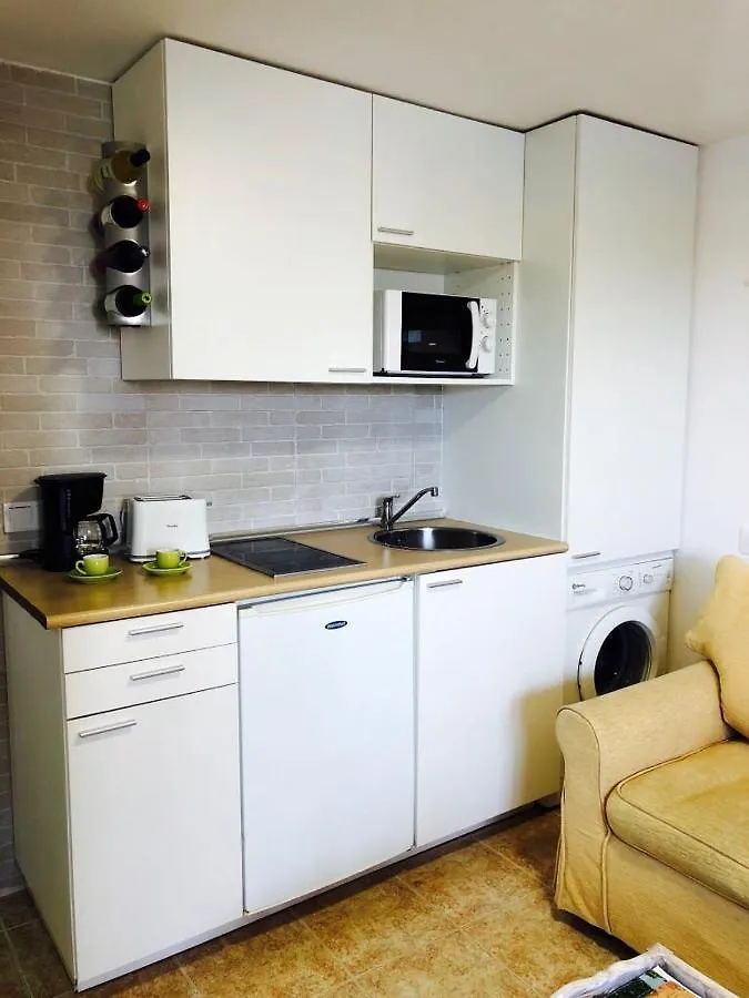 Apartamento Estudio con encanto a metros de la playa Sitio de Calahonda 0*,  España